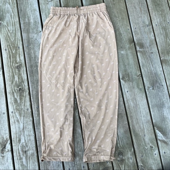 FABLETICS Medium Iggy Woven Sandy Tan Brown Logo Jogger Pants - Picture 3 of 11